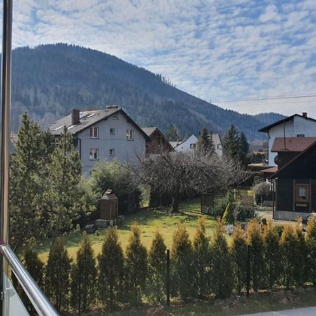Apartamenty Pod Skalitem Щирк Екстериор снимка