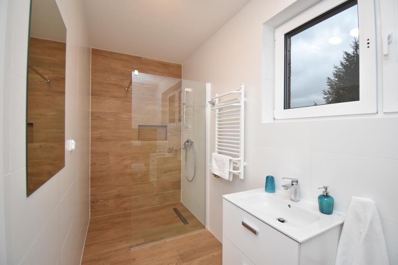 Apartamenty Pod Skalitem Щирк Екстериор снимка